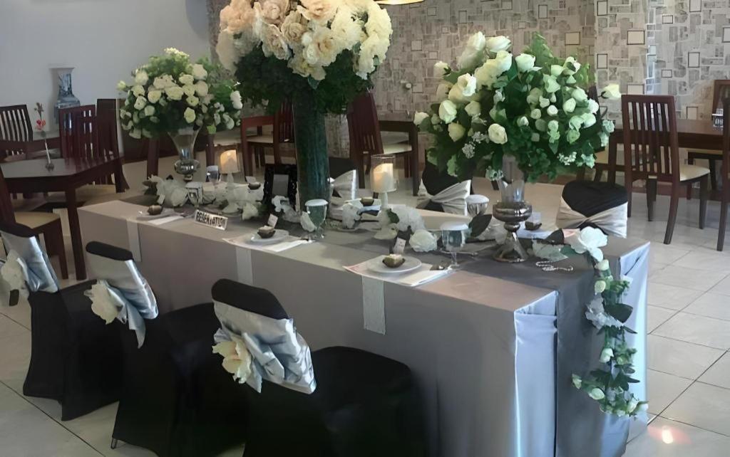 Insumo Palace & Resor